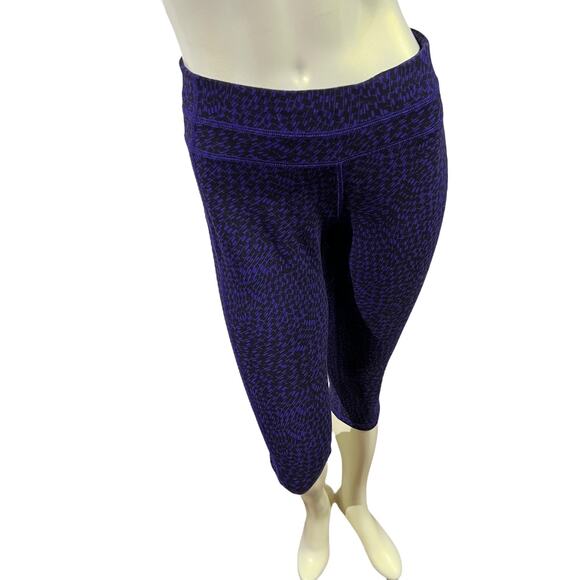 Tek Gear Purple Black Geometric Print Capri Leggings Athletic Compression Small - Picture 12 of 16